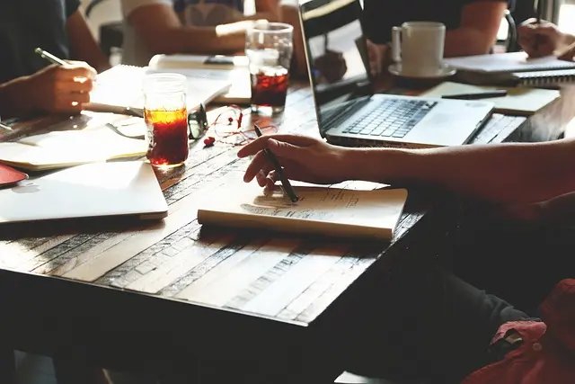 Investir dans les Startups : Opportunités et Risques à Considérer